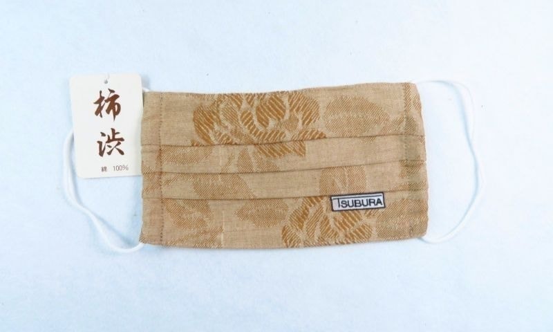 “つぶら”なマスク柿渋バラ織