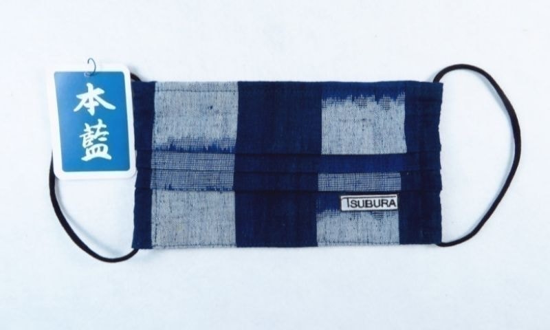 “つぶら”なマスク藍縞絣織